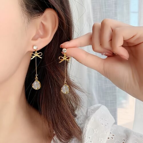 Aretes vintage con lazos de arco con acentos de vidrio