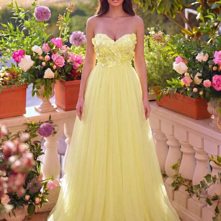 Vestido elegante de tul con abertura en muslo espalda cruzada