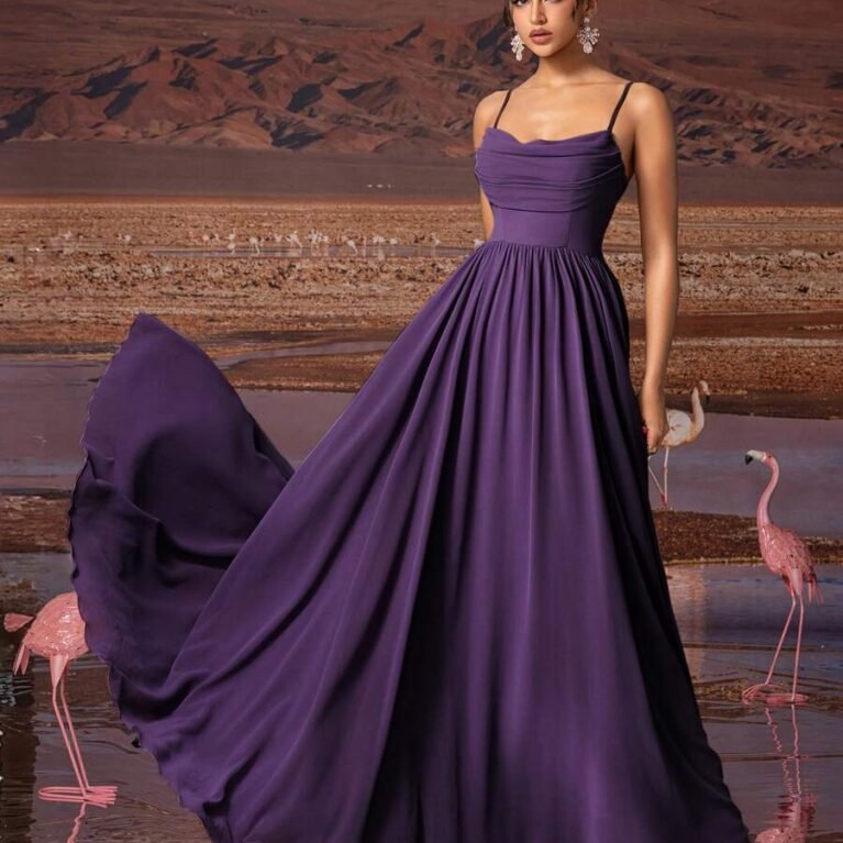 Vestido largo elegante de tirantes finos Linea A