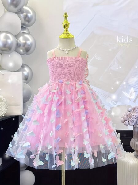 Vestido casual de niña con mariposa en espalda y falda
