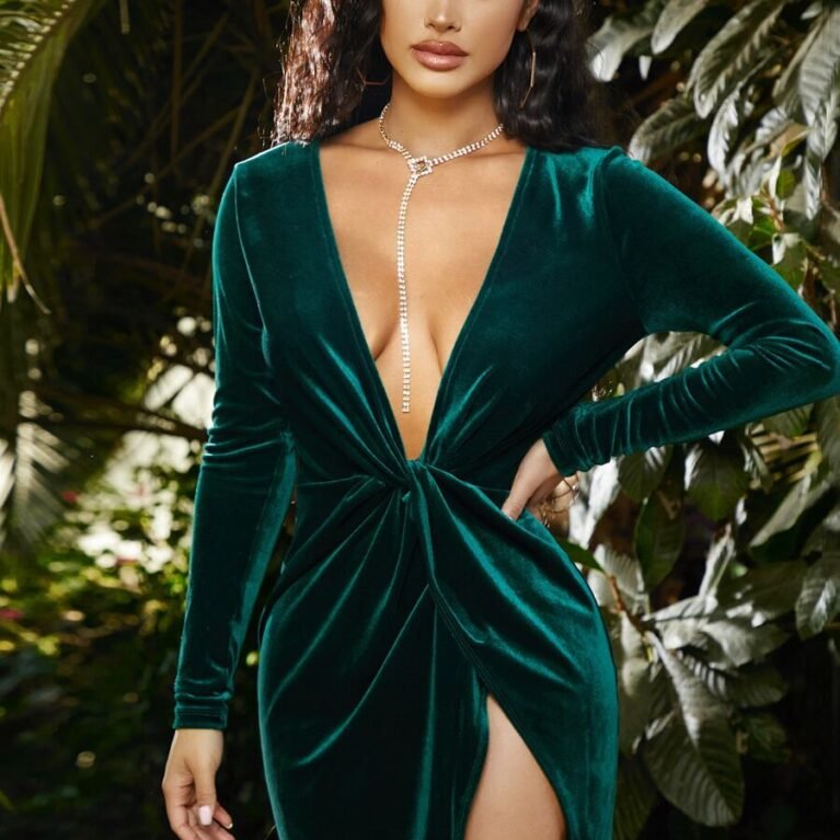 Vestido corto sexy de terciopelo cruzado