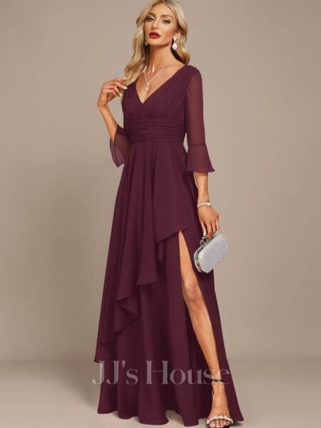 Vestido formal manga 3/4 con vuelos y abertura en muslo