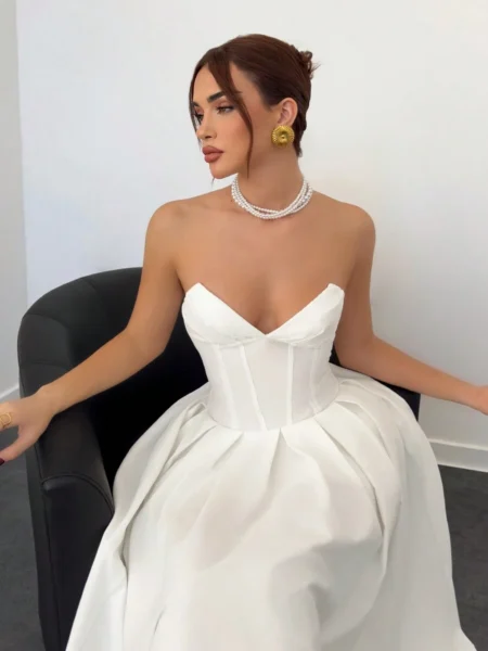 Vestido elegante con escote V sin mangas