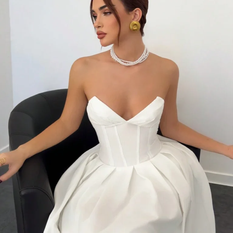 Vestido elegante con escote V sin mangas