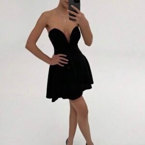 Vestido corto escote V sin mangas