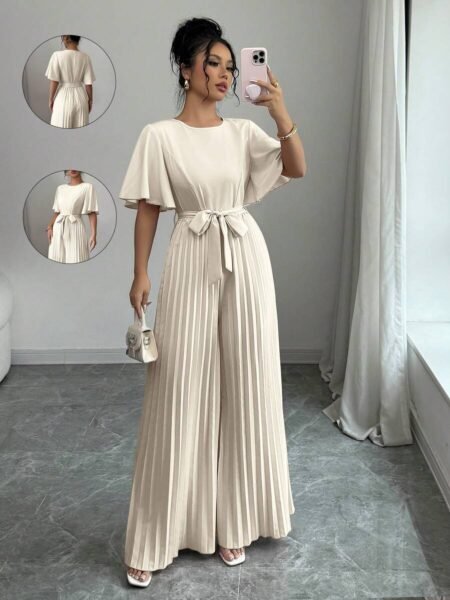 Mono elegante con manga corta y pierna ancha plizado