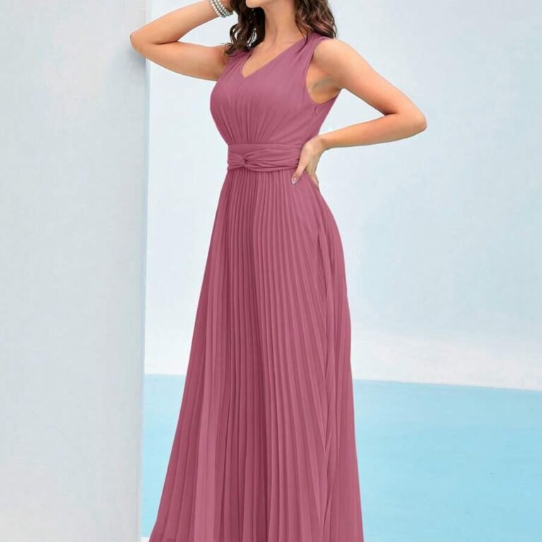 Vestido largo elegante con escote V y falda plisada