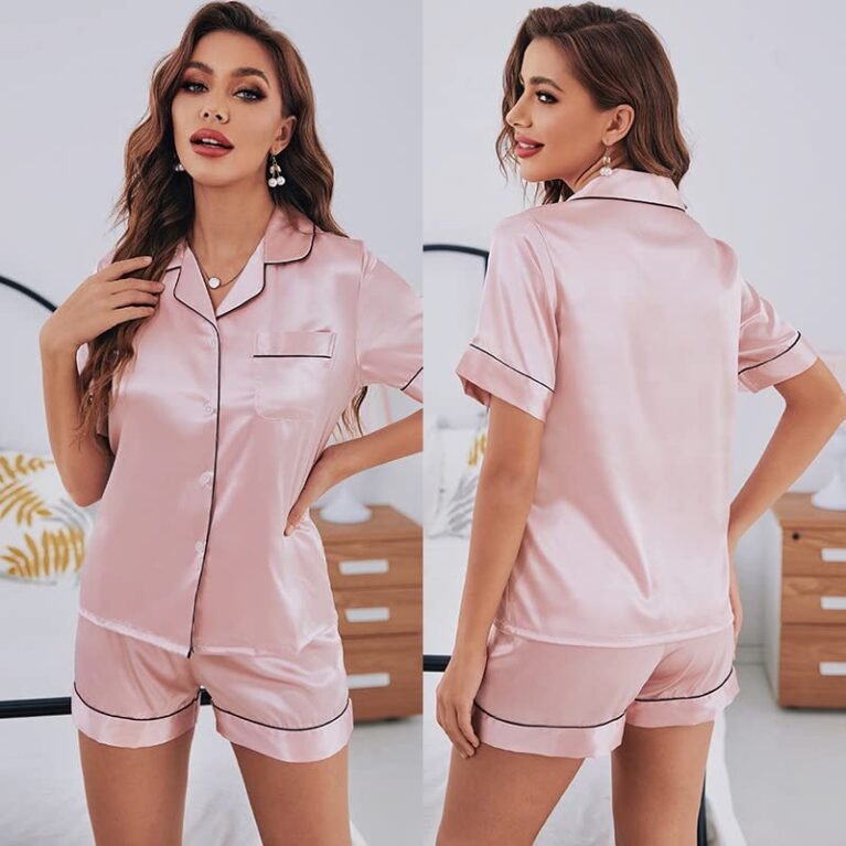 Pijama de satén de short y camisa de botones