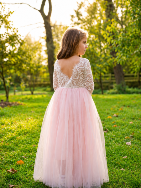 Vestido de niña manga larga con encaje y espalda en V