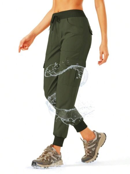 Pantalón cargo deportivo con multiples bolsillos