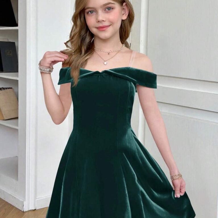Vestido corto formal de niña hombrios caídos