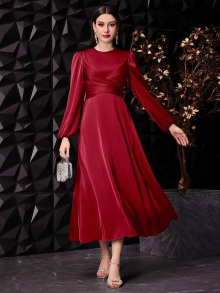 Vestido midi de satén manga larga cintura cruzada