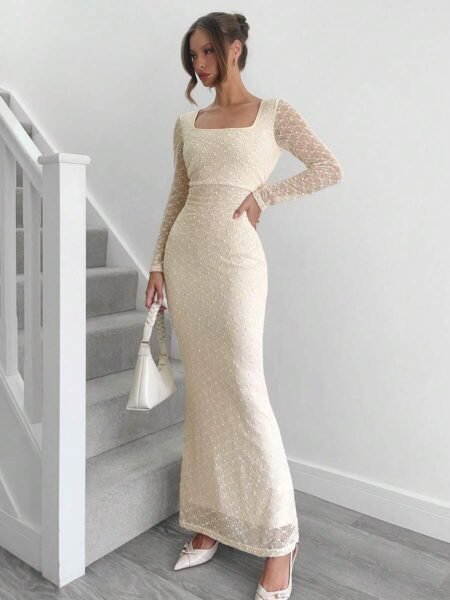 Vestido largo de manga larga escote cuadrado ajustado