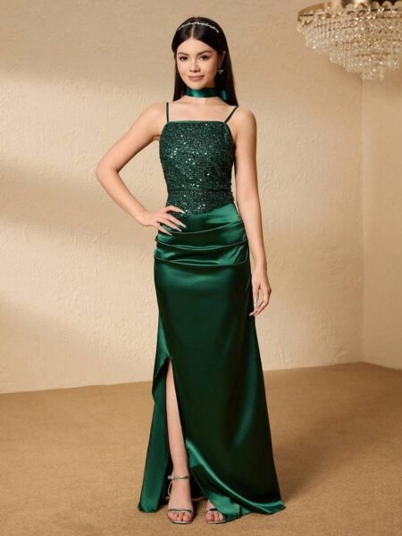 Vestido de fiesta con tirantes finos con lentejuelas y satén con abertura