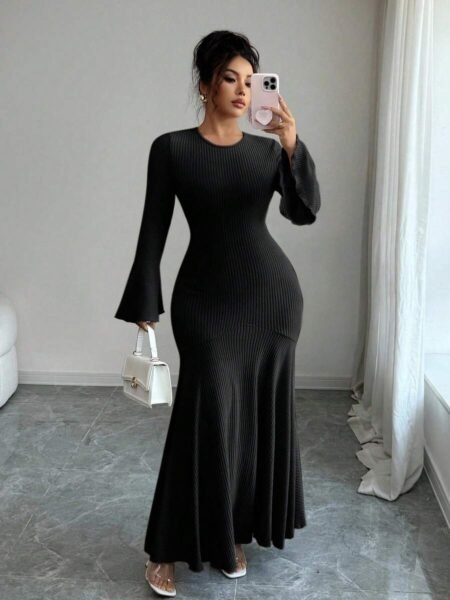 Vestido largo ajustado estilo sirena manga larga ancha