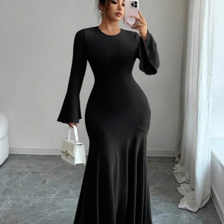 Vestido largo ajustado estilo sirena manga larga ancha
