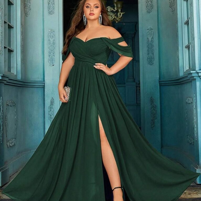 Vestido Linea A de hombros descubiertos cruzado abertura en muslo