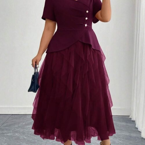 Vestido elegante de manga corta con diseño de botones y dobladillo de malla