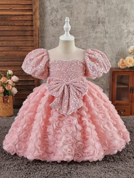 Vestido de niña estilo princesa con lazos y falda floral