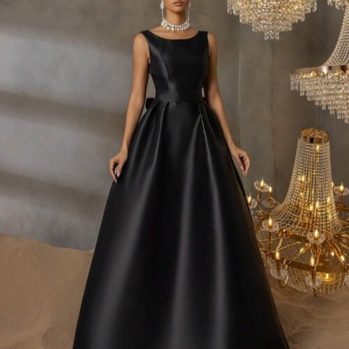 Vestido Linea A de cuello barco con espalda en V y lazo