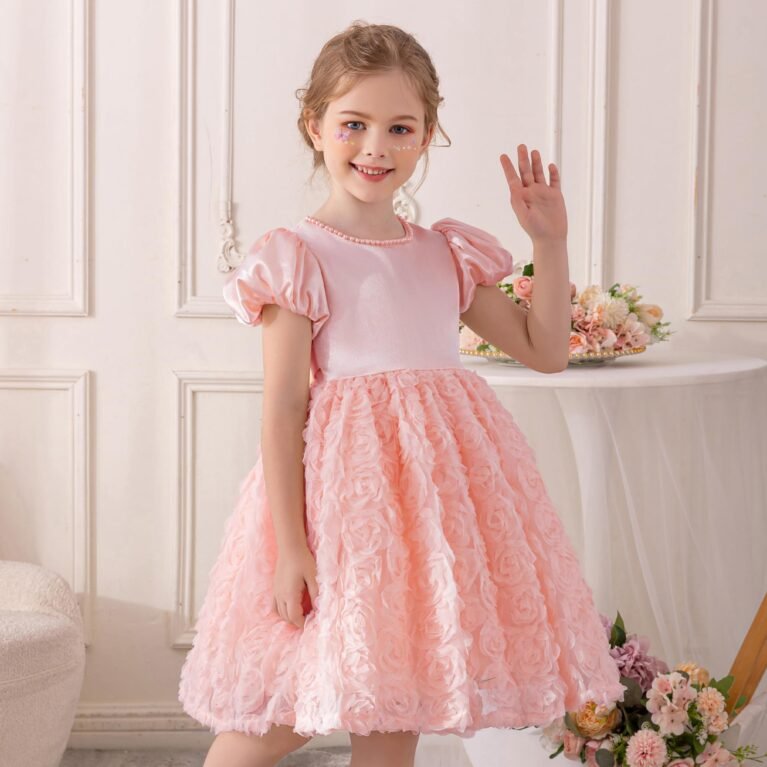 Vestido estilo princesa con falda floreada y manga bombacha