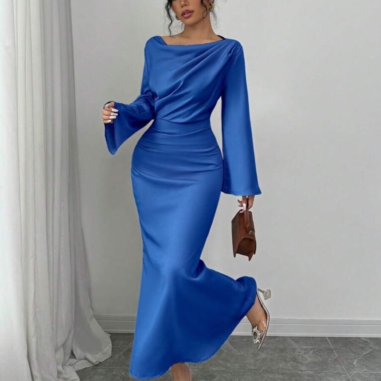 Vestido de satén estilo sirena de manga larga ancha con cuello asimetrico
