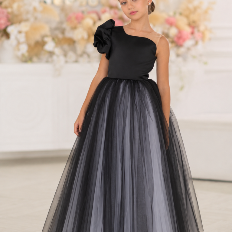 Vestido eslito princesa de falda amplia y hombros asimétricos
